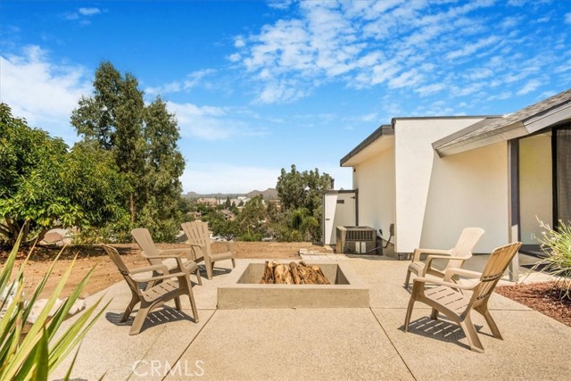 Detail Gallery Image 6 of 39 For 10220 Balmoral Ct, Riverside,  CA 92503 - 3 Beds | 2 Baths