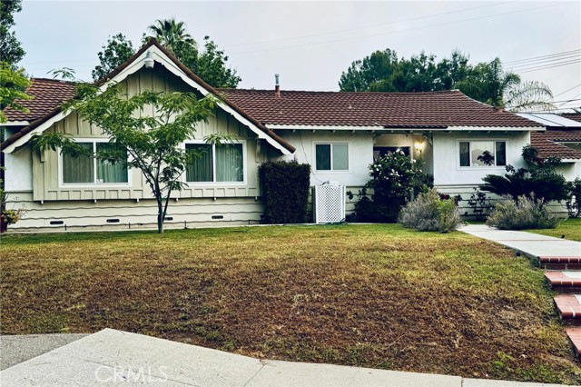 18301 Ludlow Street, Porter Ranch CA: https://media.crmls.org/medias/633351c4-4068-49d8-85da-b3d2015f0c18.jpg