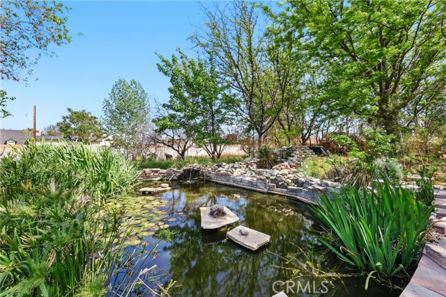 5134 W Avenue K10, Lancaster CA: https://media.crmls.org/medias/633417d9-2001-418b-b4c6-df6d0b5ae1b8.jpg