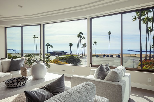 Detail Gallery Image 4 of 30 For 3000 Breakers Dr, Corona Del Mar,  CA 92625 - 3 Beds | 2/2 Baths