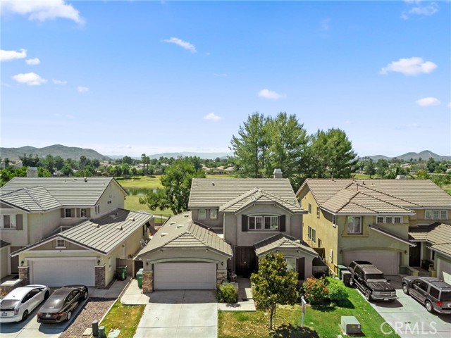 29268 Meandering Circle, Menifee CA: https://media.crmls.org/medias/6335c62b-13b8-4c3e-9193-8de0d1605517.jpg