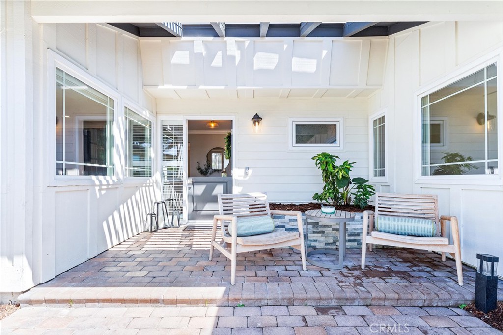 MLS #OC25137424 img 3