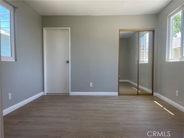 5426 4th Avenue, Los Angeles CA: https://media.crmls.org/medias/63364fc3-1729-4a20-8db6-185d89717891.jpg