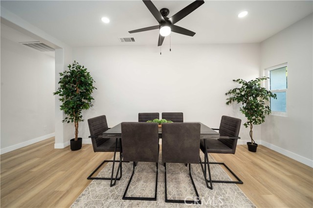 Detail Gallery Image 16 of 37 For 1501 Olga Way, Palm Springs,  CA 92262 - 4 Beds | 2 Baths