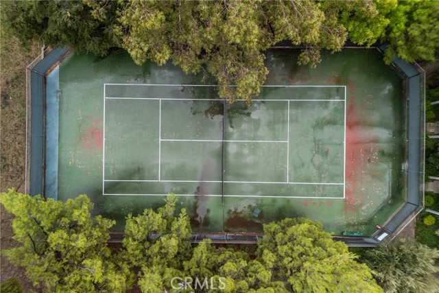 Detail Gallery Image 23 of 24 For 22123 Burbank Blvd #2, Woodland Hills,  CA 91367 - 3 Beds | 2/1 Baths