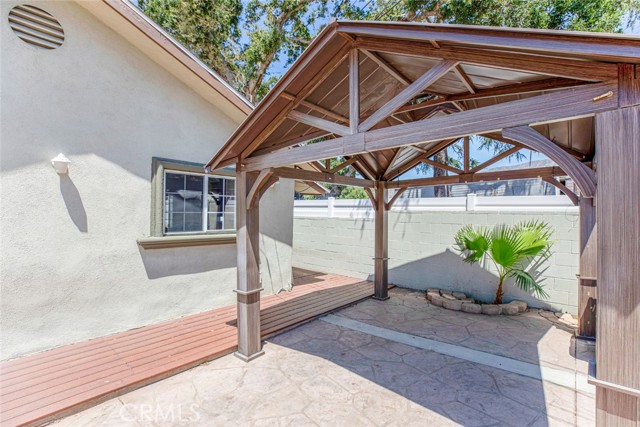 Detail Gallery Image 9 of 50 For 10531 Greenburn Ave, Sunland,  CA 91040 - 5 Beds | 4 Baths