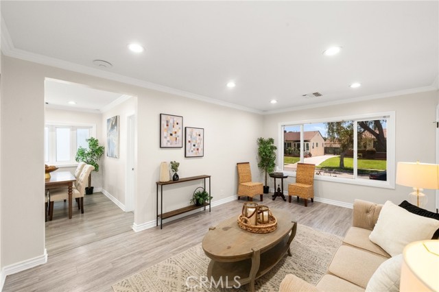 6019 Greentop Street, Lakewood CA: https://media.crmls.org/medias/6336f729-a14d-49cb-b5a2-2b59427f4eba.jpg