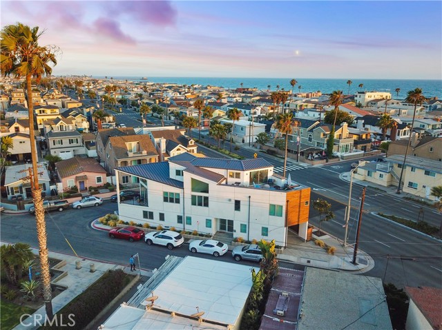 4405 Channel Place, Newport Beach CA: https://media.crmls.org/medias/63374462-51d5-4153-b9f7-3398258a792d.jpg