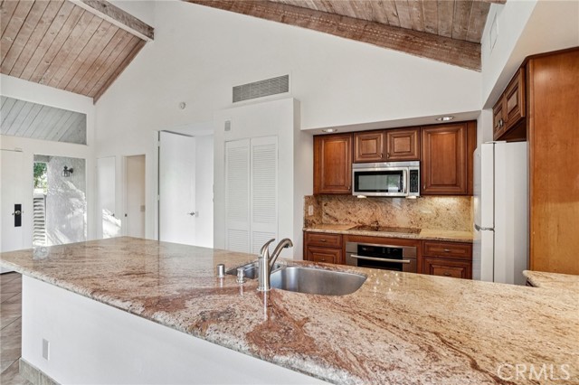 Detail Gallery Image 14 of 42 For 380 Wimbledon Dr, Rancho Mirage,  CA 92270 - 1 Beds | 1/1 Baths