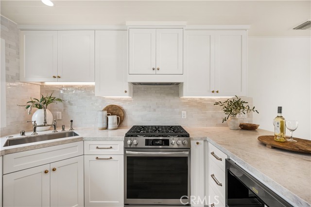 Detail Gallery Image 11 of 29 For 2134 Orange Ave #E135,  Costa Mesa,  CA 92627 - 2 Beds | 1 Baths