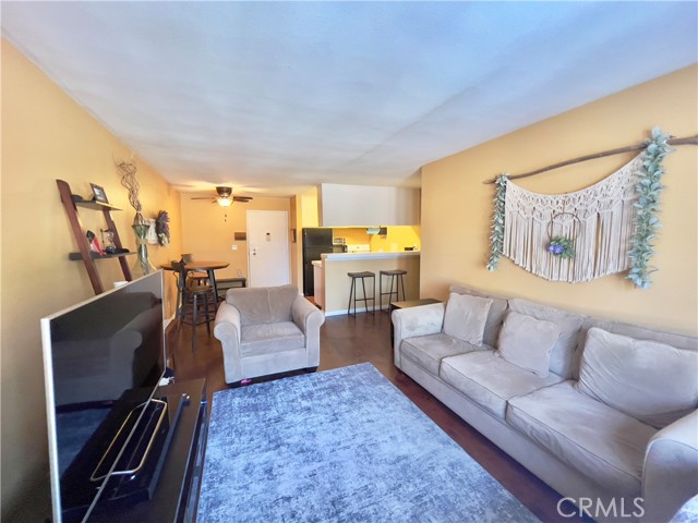 Detail Gallery Image 9 of 28 For 5585 E Pacific Coast #152,  Long Beach,  CA 90804 - 1 Beds | 1 Baths