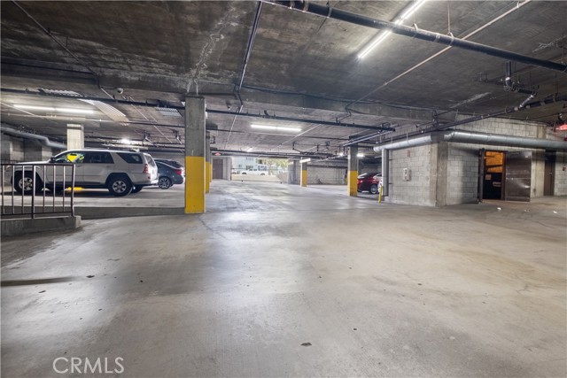 433 S Manhattan, Los Angeles CA: https://media.crmls.org/medias/6339980a-d496-406b-be92-3b088d331ce0.jpg