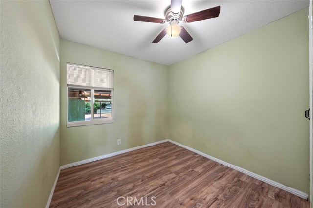 Detail Gallery Image 11 of 37 For 13510 Lower Lakeshore Dr, Clearlake,  CA 95422 - 4 Beds | 2 Baths