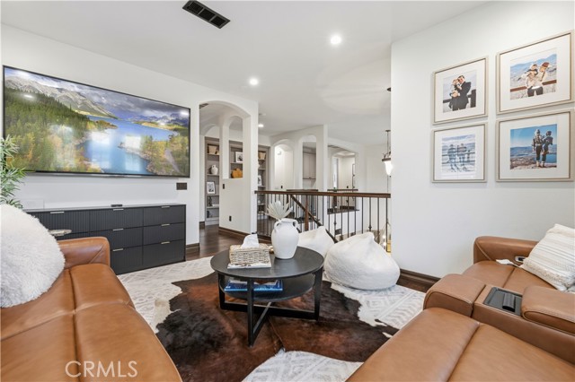 Detail Gallery Image 27 of 56 For 24987 Greensbrier Dr, Stevenson Ranch,  CA 91381 - 5 Beds | 4 Baths