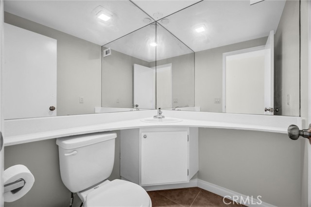 Image 7 of 29 For 4107 Larwin Avenue