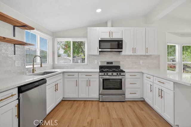 Detail Gallery Image 7 of 25 For 10320 Wrangler, Corona,  CA 92883 - 3 Beds | 2 Baths