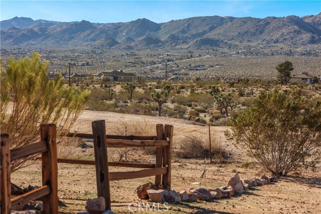 Detail Gallery Image 39 of 74 For 5517 Bartlett Mountain Rd, Joshua Tree,  CA 92252 - 2 Beds | 2 Baths