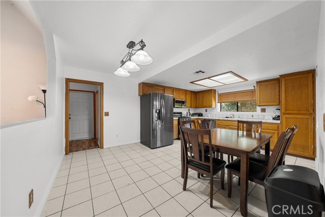 7684 Oakwood Ave, Hesperia, CA 92345 photo 32