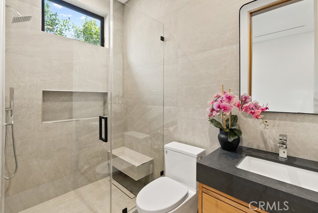 Detail Gallery Image 45 of 57 For 5727 Cahill Ave, Tarzana,  CA 91356 - 4 Beds | 4/1 Baths