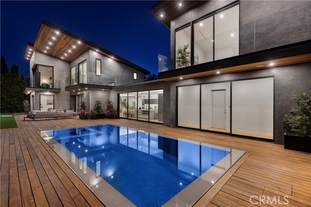 Detail Gallery Image 41 of 47 For 18296 Karen Dr, Tarzana,  CA 91356 - 5 Beds | 6 Baths