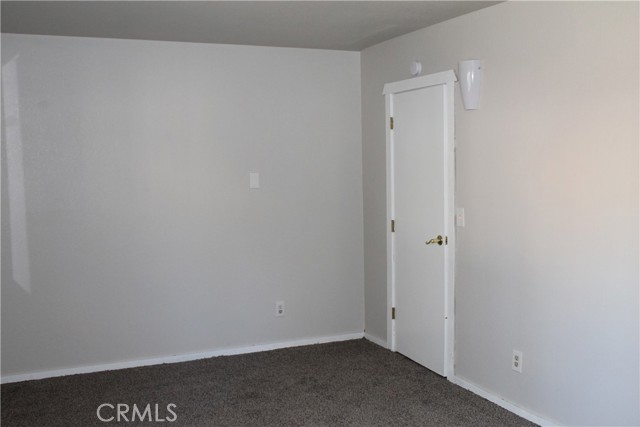 413 W North Shore, Big Bear City CA: https://media.crmls.org/medias/633f4921-e612-4a6f-be99-95a6b00a2a1a.jpg