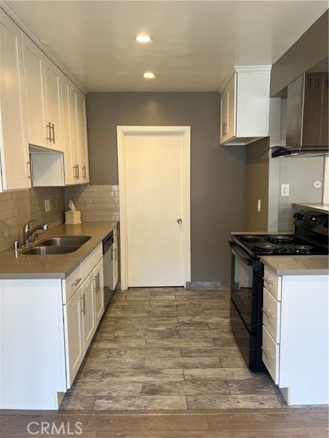 2754 Montrose, Montrose CA: https://media.crmls.org/medias/633fe51f-c1fe-49d7-84c6-4edcaa16ce09.jpg