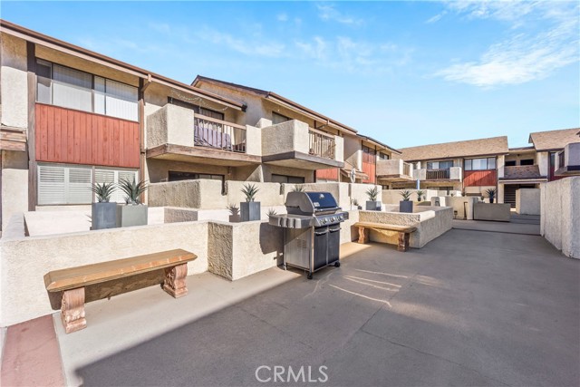 Detail Gallery Image 21 of 28 For 15000 Halldale Ave #101,  Gardena,  CA 90247 - 2 Beds | 2 Baths