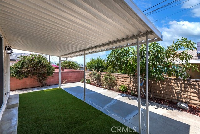 14309 La Mesa Drive, La Mirada CA: https://media.crmls.org/medias/63412c61-b2c0-4c66-95f8-0b0a3414843d.jpg