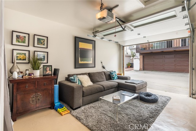 316 7th Street, Manhattan Beach, California 90266, 3 Bedrooms Bedrooms, ,2 BathroomsBathrooms,Residential,Sold,7th,SB22117653