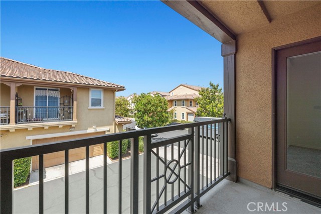 28507 Herrera Street, Valencia CA: https://media.crmls.org/medias/63422348-66e8-40bc-bd75-a1f3403c130a.jpg