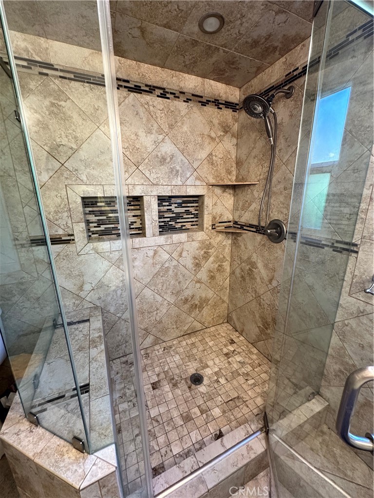 https://media.crmls.org/medias/63423b7a-5d12-4d35-969f-56e34ca1862d.jpg?preset=X-Large