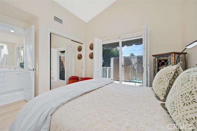 3rd bedroom facing back balcony and jack and jill bath