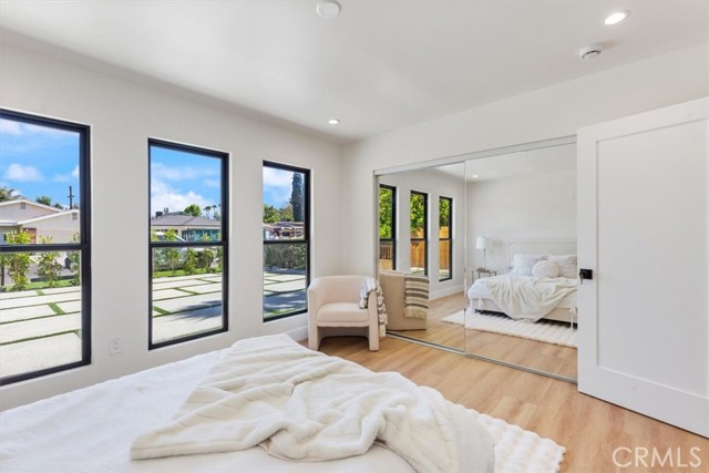 22452 Dolorosa Street, Woodland Hills CA: https://media.crmls.org/medias/63431b79-ef77-44d4-b2f6-6adf6fb3b60d.jpg