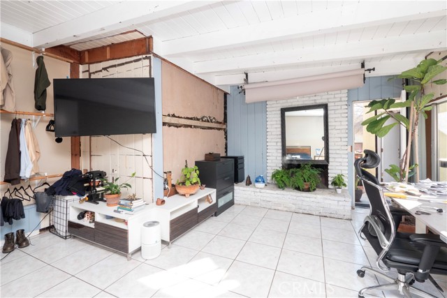 Detail Gallery Image 21 of 34 For 2422 N Forest, Santa Ana,  CA 92706 - 4 Beds | 1 Baths