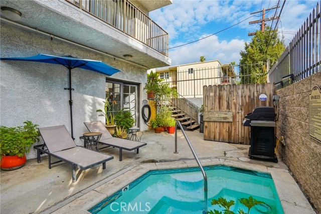 Detail Gallery Image 24 of 27 For 11162 Camarillo St #206,  –,  CA 91602 - 2 Beds | 2 Baths