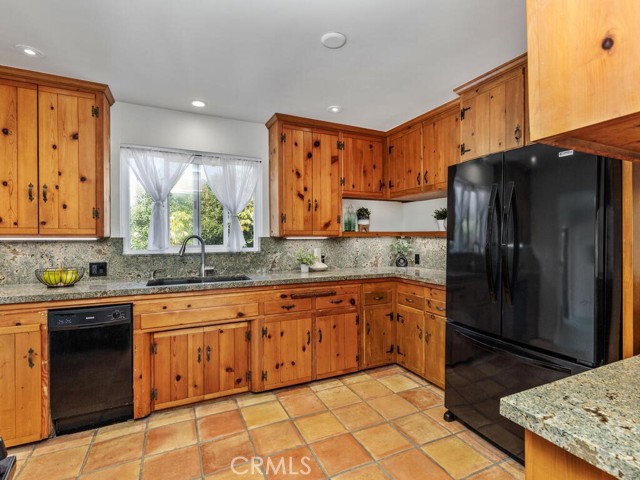 Detail Gallery Image 4 of 28 For 540 S Barnwell St, Oceanside,  CA 92054 - 3 Beds | 2 Baths