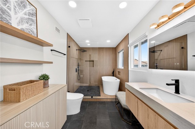 Detail Gallery Image 17 of 32 For 2248 El Rancho, Fullerton,  CA 92833 - 4 Beds | 3 Baths