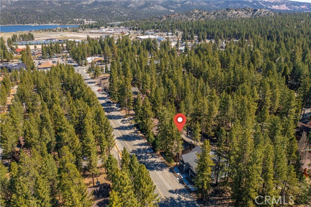 Detail Gallery Image 23 of 31 For 667 Summit Bld #4,  Big Bear Lake,  CA 92315 - 3 Beds | 2 Baths
