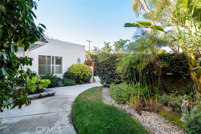 1240 Keats Street, Manhattan Beach, California 90266, 4 Bedrooms Bedrooms, ,3 BathroomsBathrooms,Residential,For Sale,Keats,SB25015190