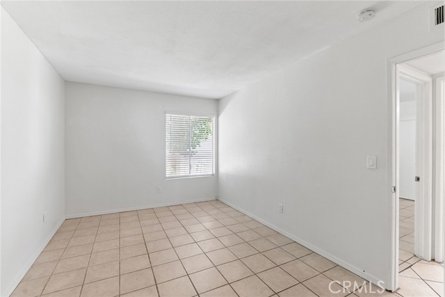 Detail Gallery Image 28 of 36 For 700 W La Veta Ave #I3,  Orange,  CA 92868 - 2 Beds | 2 Baths
