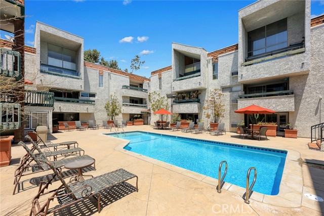 Detail Gallery Image 35 of 44 For 360 S Euclid Ave #219,  Pasadena,  CA 91101 - 2 Beds | 2 Baths
