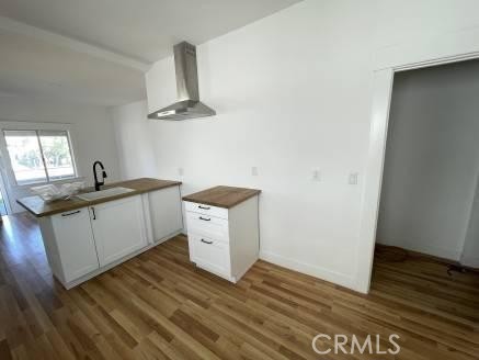 1344 E 43rd Pl