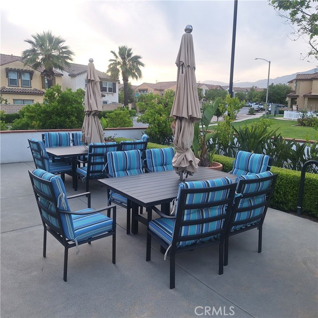 825 Parisa Place, Upland CA: https://media.crmls.org/medias/6347e591-31bd-4fb2-9548-ed40316618f9.jpg