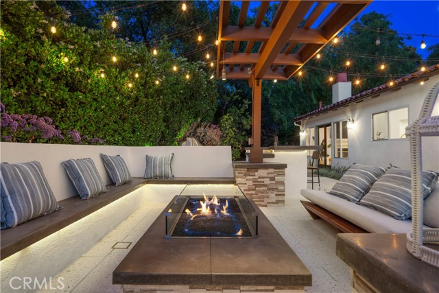1247 Journeys End Drive, La Canada Flintridge CA: https://media.crmls.org/medias/634836fa-db6c-49ac-b6a3-531c5b4e3b50.jpg