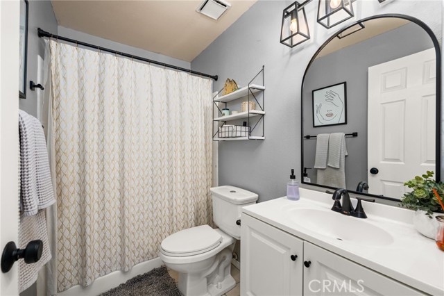 Detail Gallery Image 11 of 23 For 23816 Nanwood Dr, Moreno Valley,  CA 92553 - 2 Beds | 2 Baths