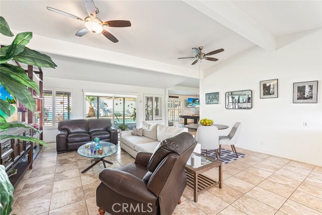 Detail Gallery Image 10 of 39 For 2333 N San Clemente, Palm Springs,  CA 92262 - 4 Beds | 2 Baths