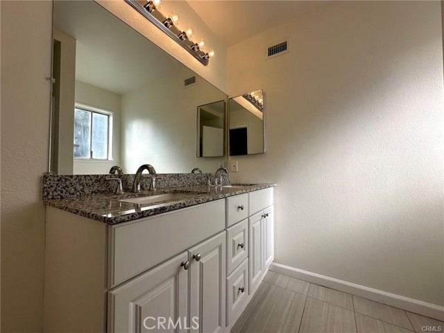 Detail Gallery Image 13 of 22 For 44204 Foxton Ave, Lancaster,  CA 93535 - 4 Beds | 2 Baths