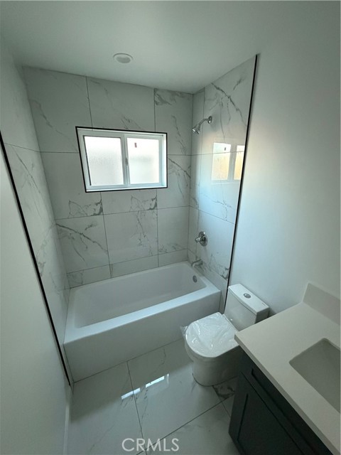 Detail Gallery Image 7 of 7 For 2718 Malabar St a,  Los Angeles,  CA 90033 - 1 Beds | 1 Baths