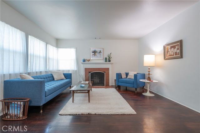 Detail Gallery Image 4 of 26 For 464 W Columbia Ave, Pomona,  CA 91768 - 3 Beds | 2 Baths