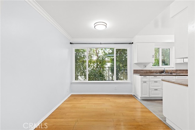 Detail Gallery Image 4 of 16 For 11138 Aqua Vista #55,  North Hollywood,  CA 91602 - 2 Beds | 2 Baths